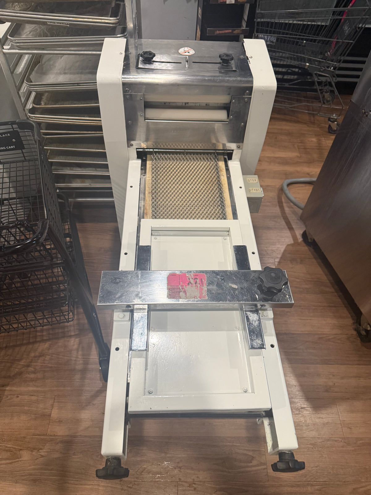 Maquina de hacer Pan Francés French Bread Dough Molder Machine