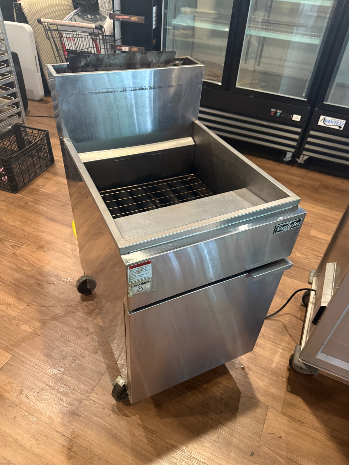 Padela Commercial Natural Gas Fryer 75lb