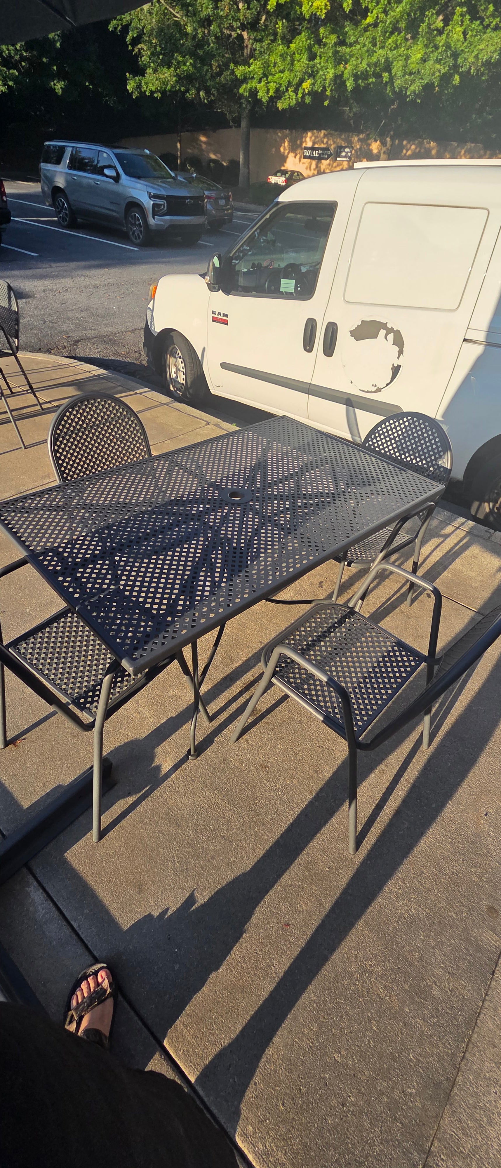 48” Commercial Outdoor Metal Mesh Patio Table + 4 Chairs